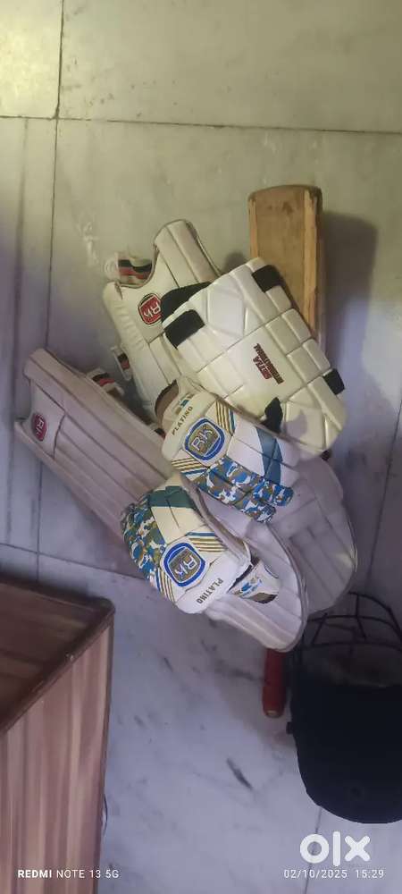 Cricket kit all items from different company