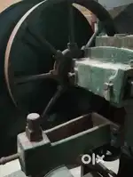 Band saw machine