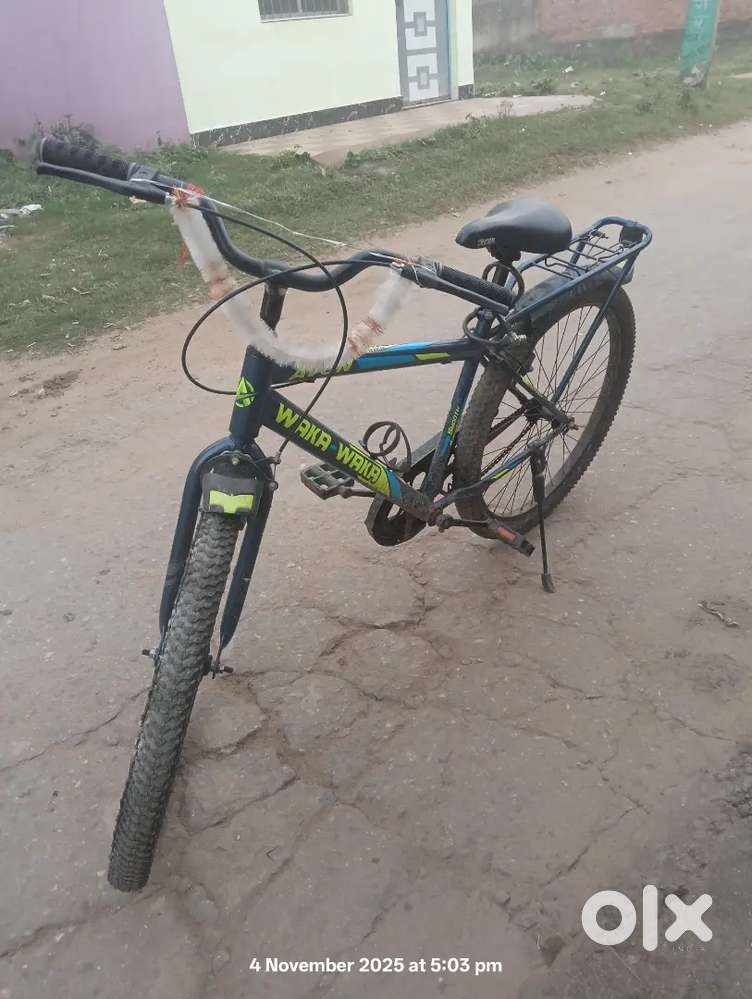 Mujhe New bike lena hai Esliye yeh Bech rha hu 3 month  Purna hain
