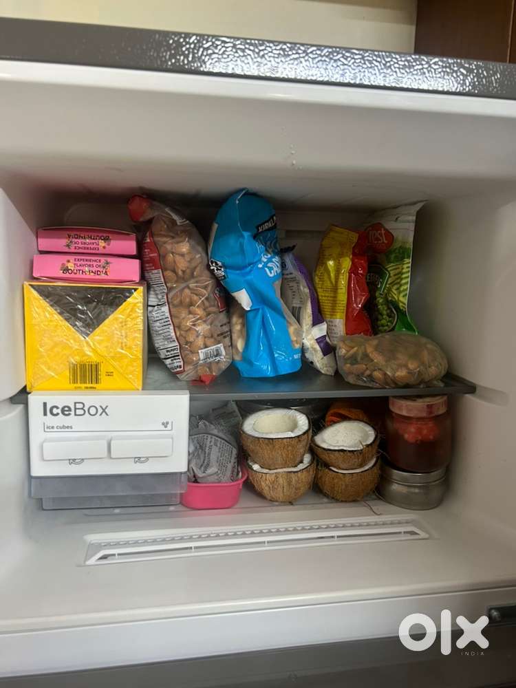 Fridge with double door