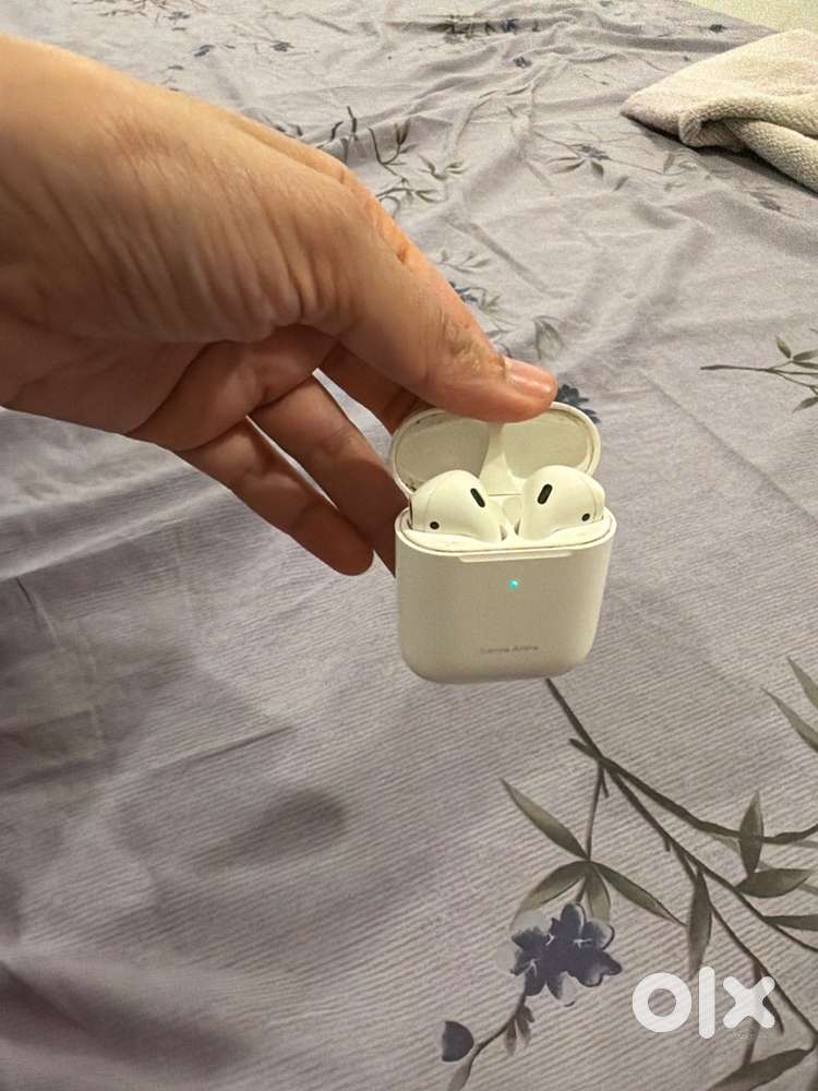 Airpods with charger. Perfect condition