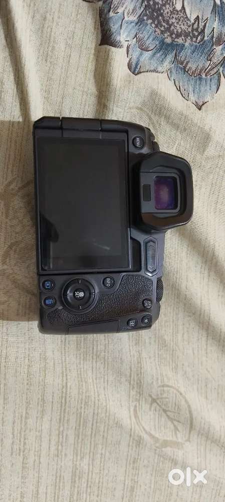 Eos r camera body