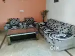 Sofa set and center table