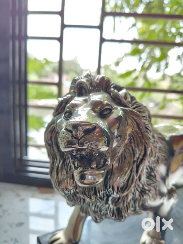 LION BRASS STATUE