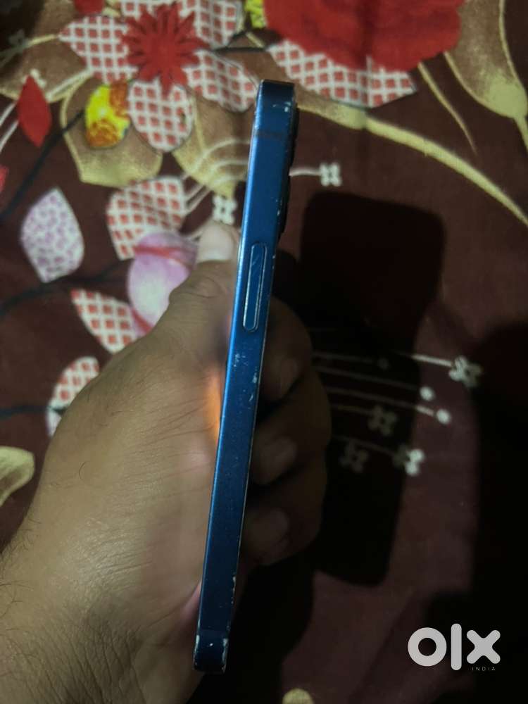 I phone 12 mini 128 gb battery 77%