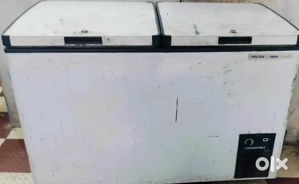 Voltas Double door deep fridger