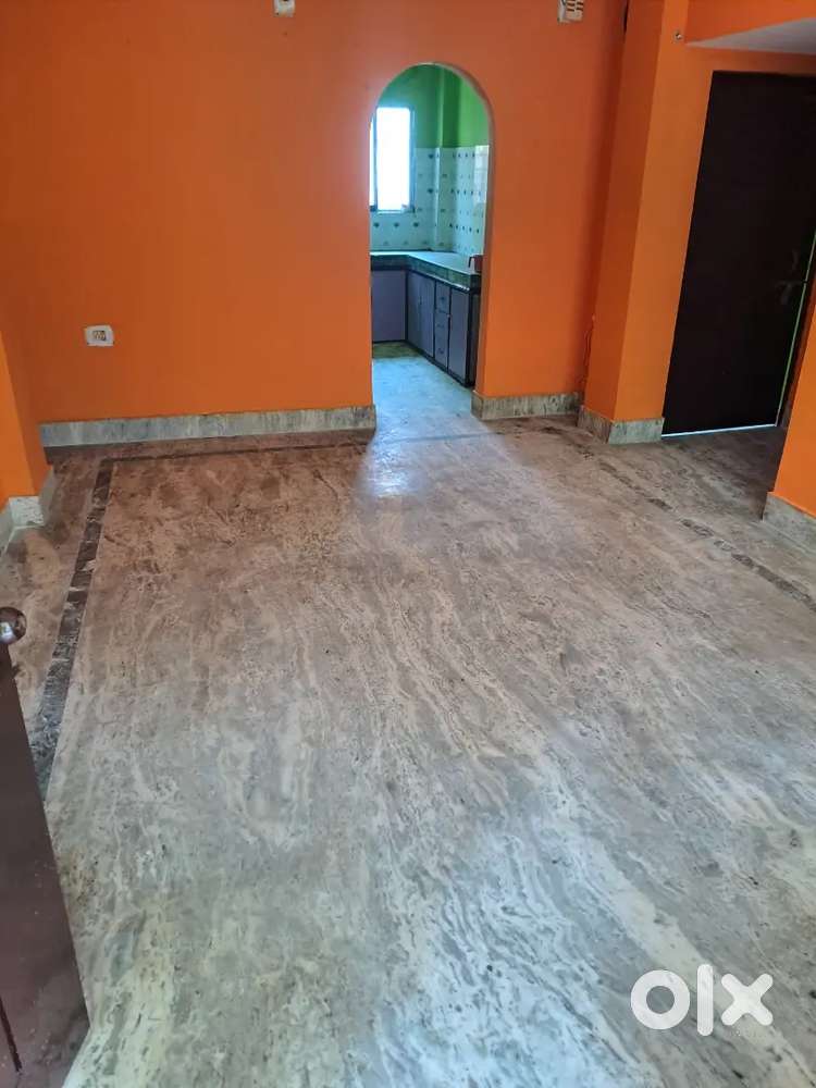 2bhk flat for rent at zoo Road lakhimi path