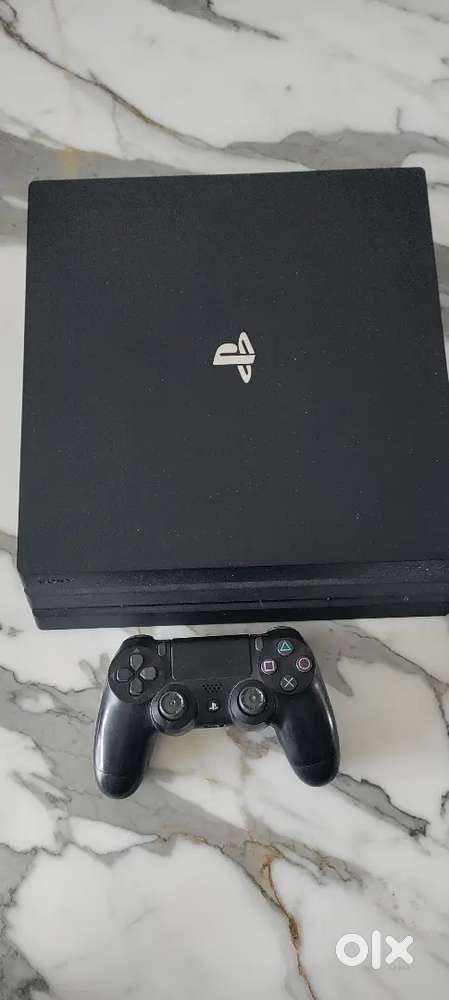 Ps4 pro 1TB Black