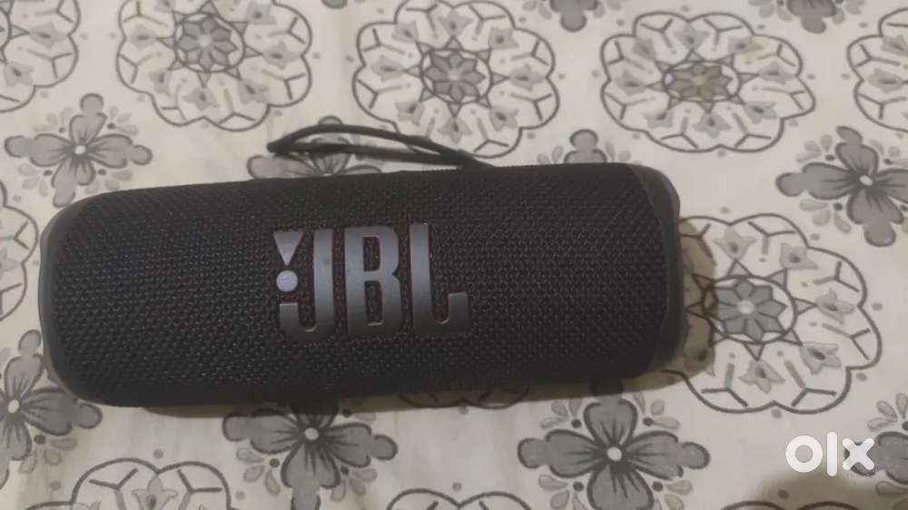 Jbl flip 6 speaker
