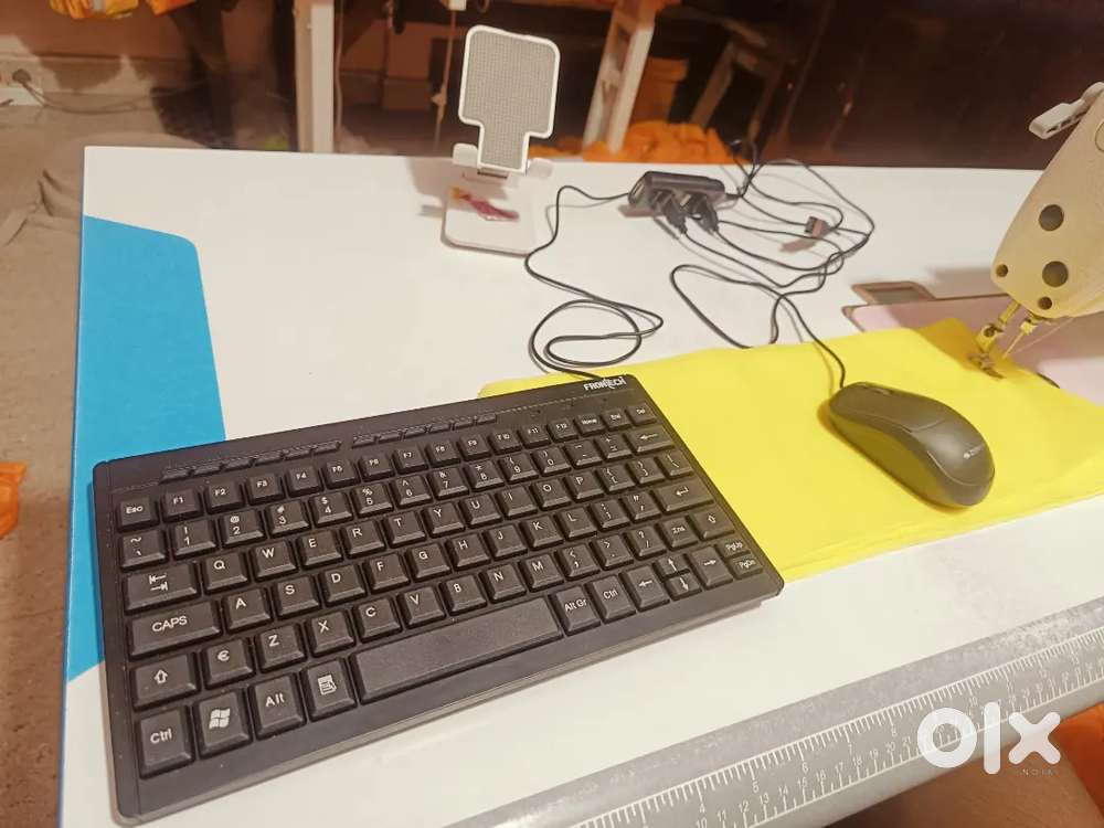 Keyboard and mouse usb hub