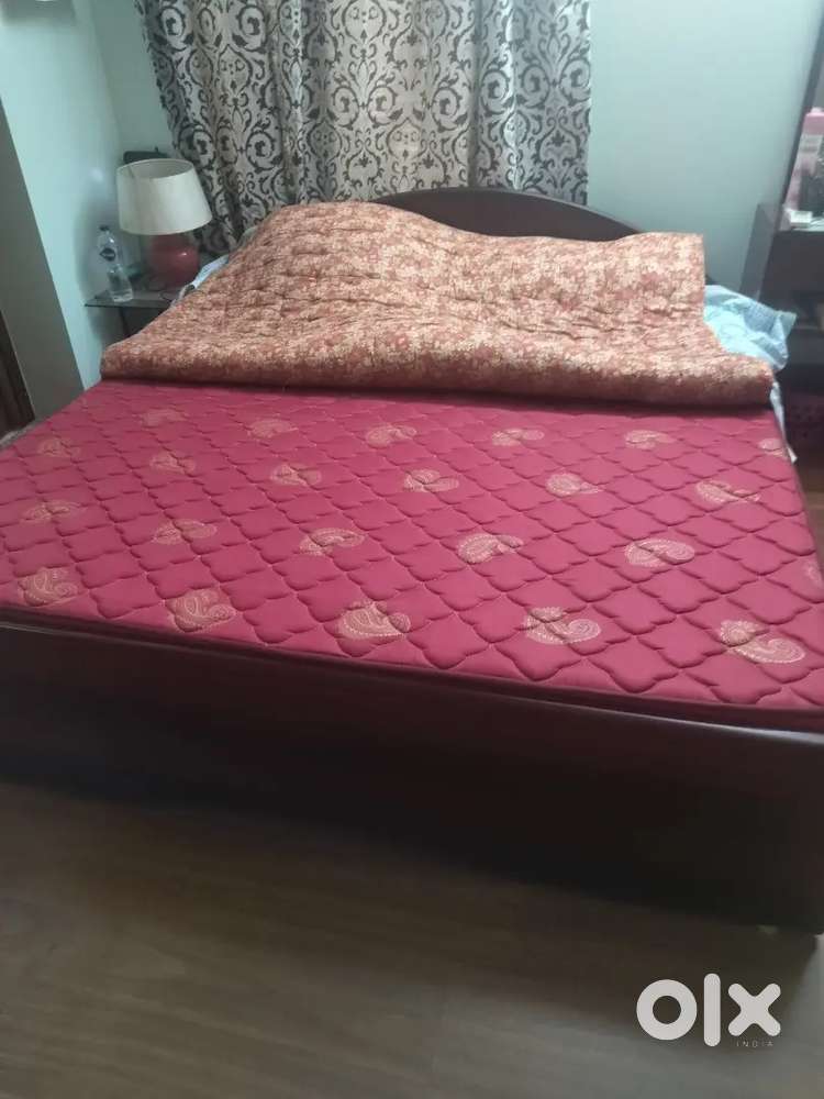 Mattress in almost new condition.