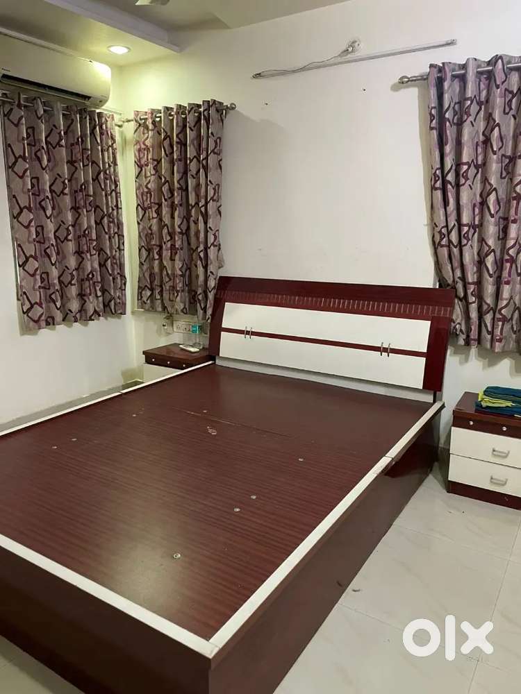 3bhk Semi Furnished Flat For Rent Near Fortune Hotel Ambedkar Chowk