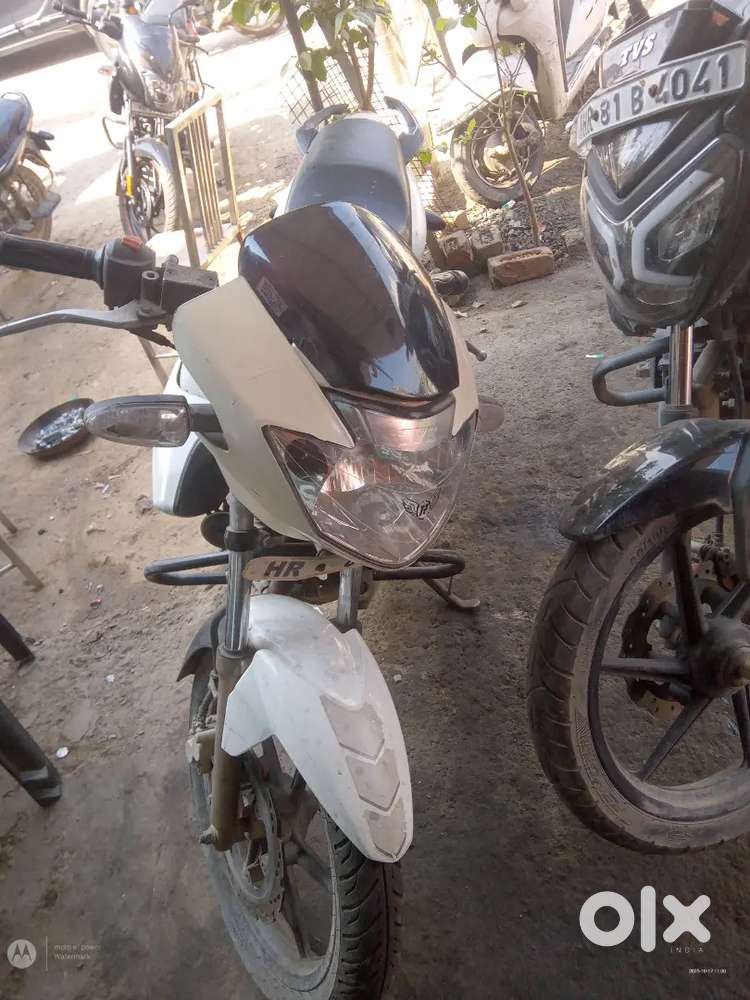 Good condition okay tyre okay battery ok okay chain seit