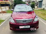 Toyota Innova 2.5 V 7 STR, 2010, Diesel