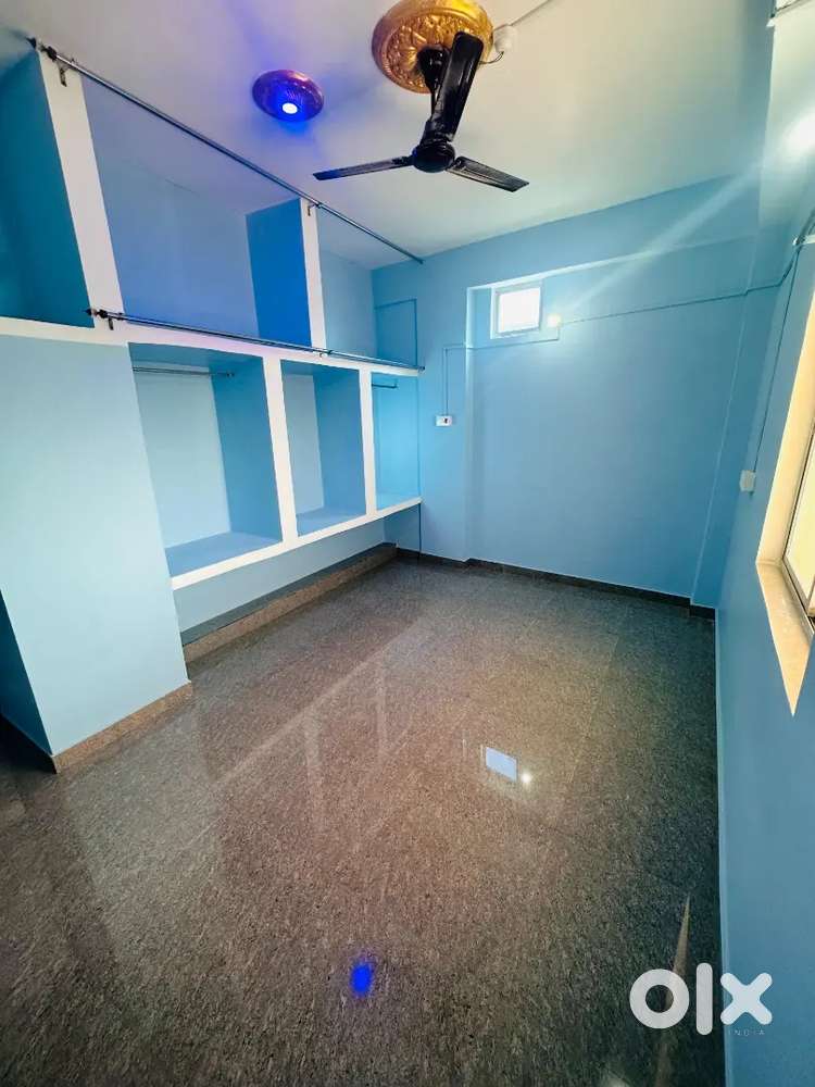 Newly built flat,good location,peaceful area,ramna field facing,GMCH