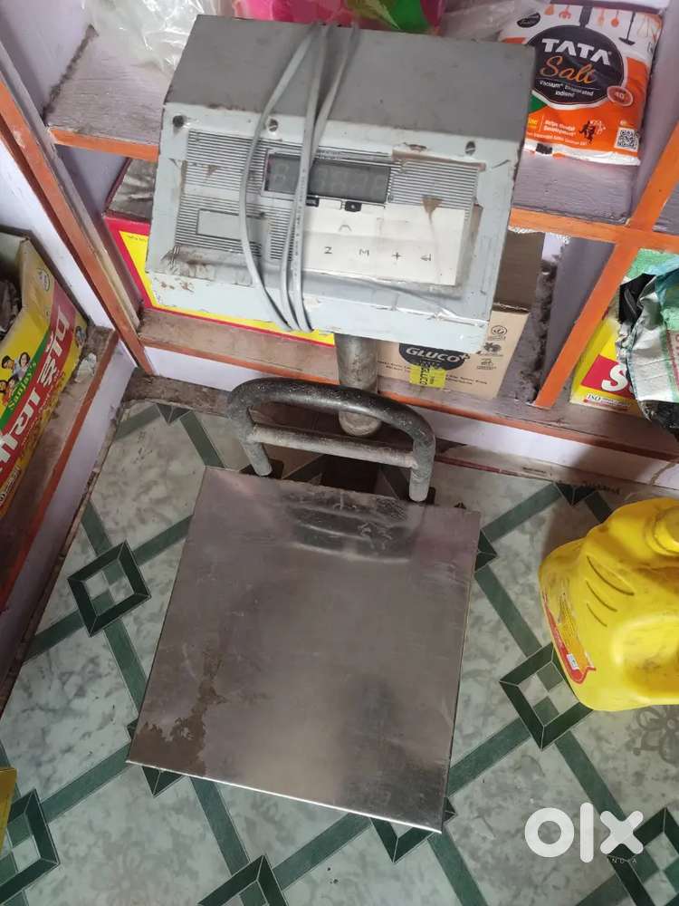 Electronic Platform Weighing Scale – 100kg Capacity – Good Condition.