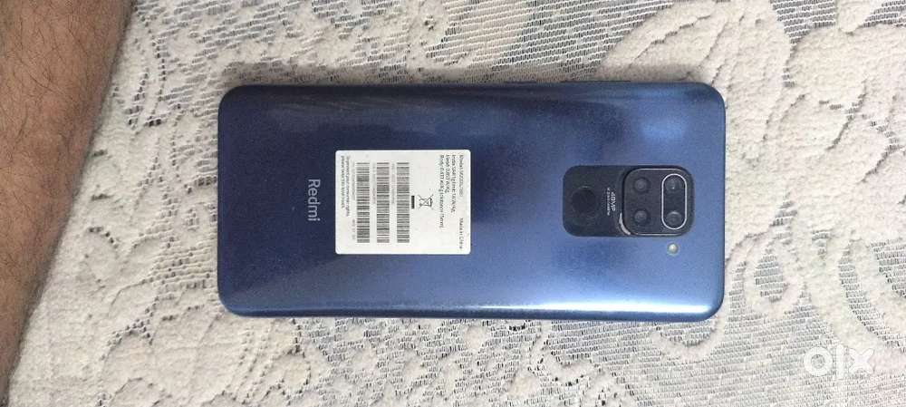 In good condition single hand phone with charger