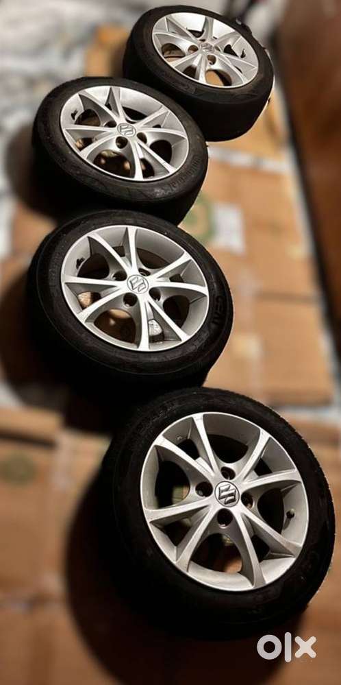 Full Genuine Maruti Wagon R Alloys with Full Genuine Continental Tyres