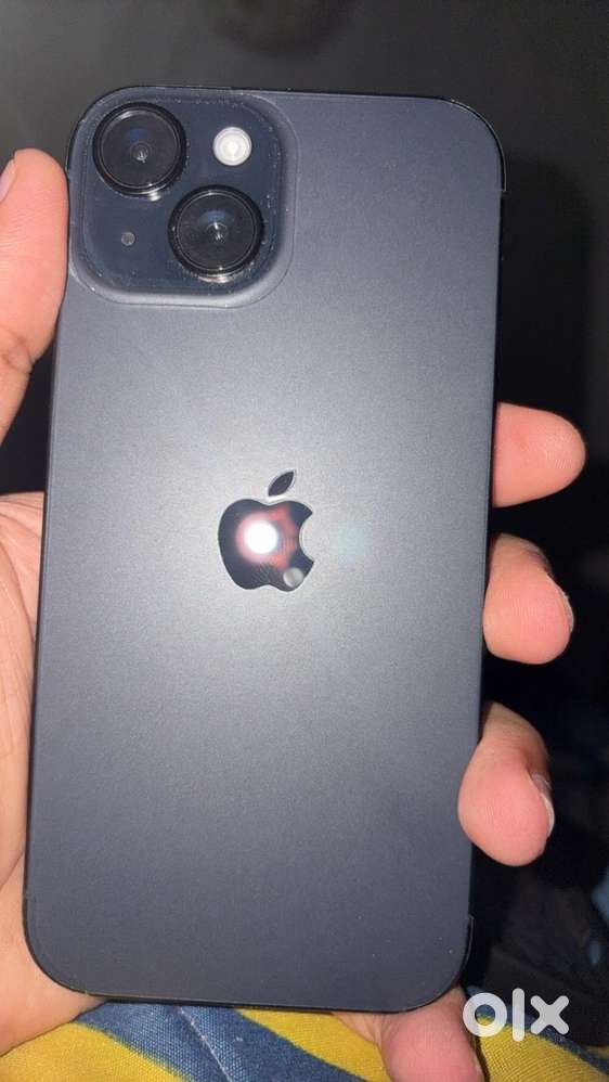 Iphone 15, 128 gb and 1 year old