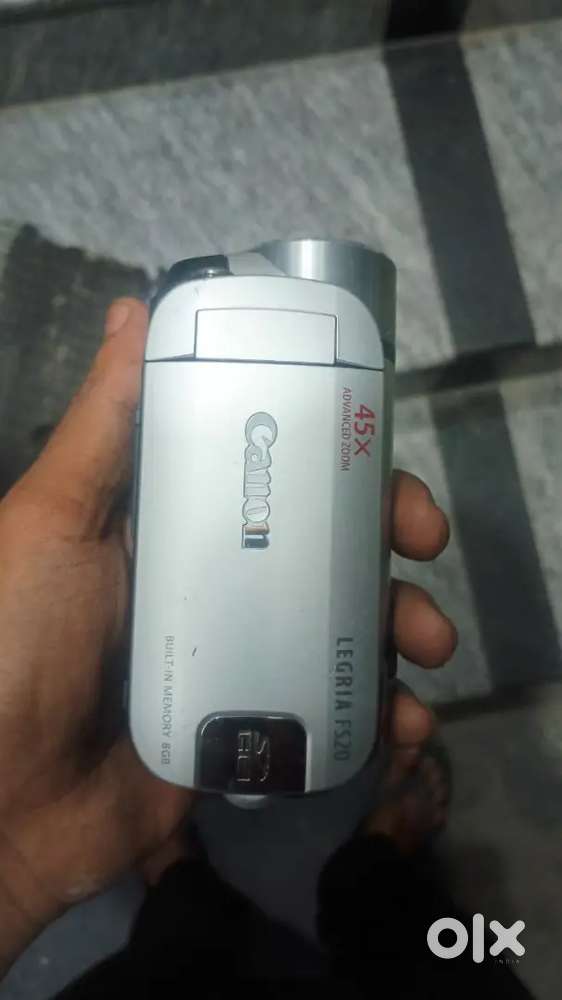 Canon mic input Handycam