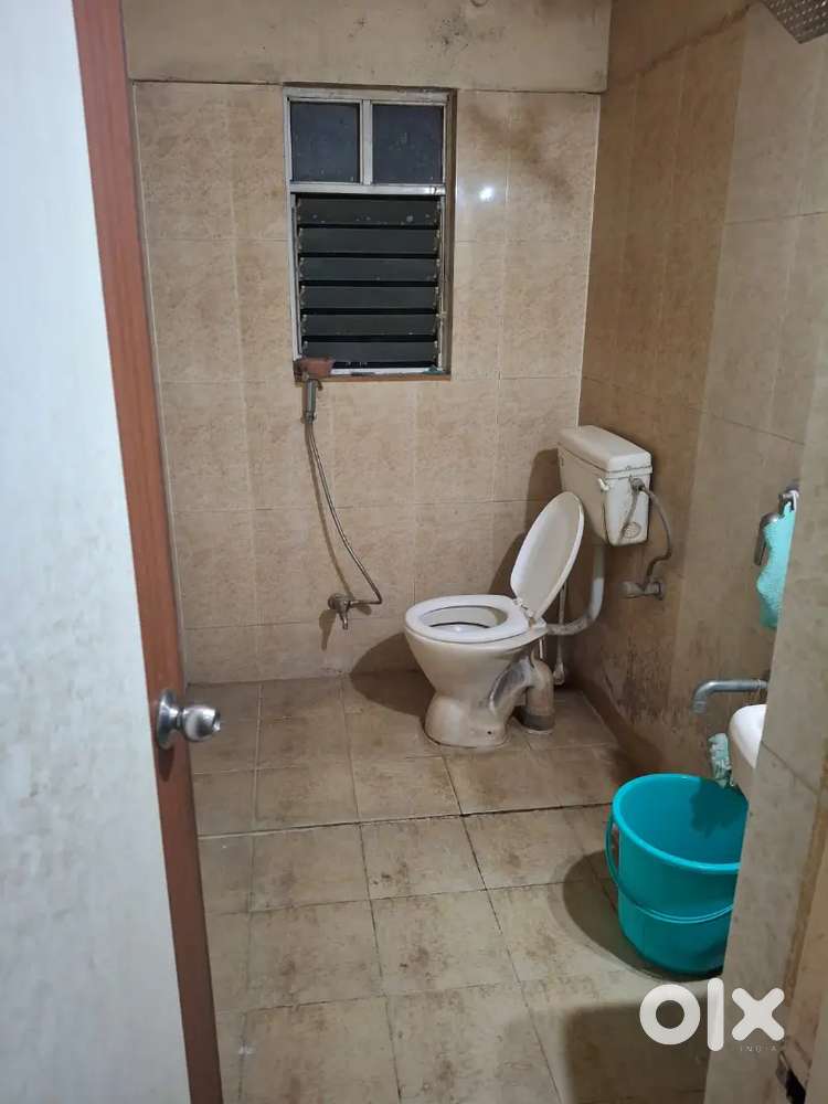 Looking for 1 male flatmate