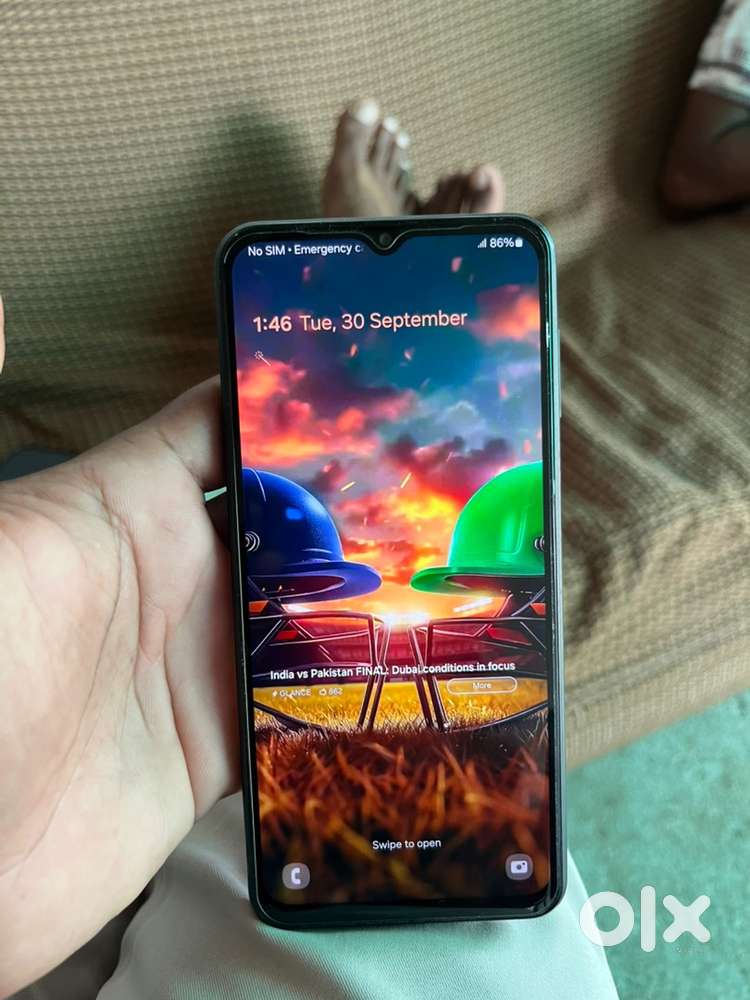 SAMSUNG F 23 6+128 5G GAMING PHONE