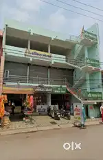 3 shop 1 hall