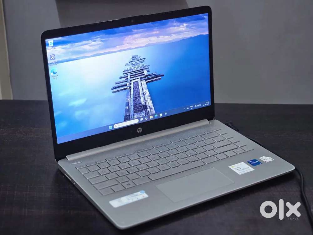 MacGallery Hp Pavilion i5 11th gen 8gb 256gb 14 inch All ok tested.