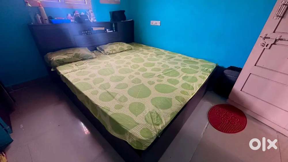 King size bed 6x6, Mirror 6 feet,sofa, Washing machine,baby walker,