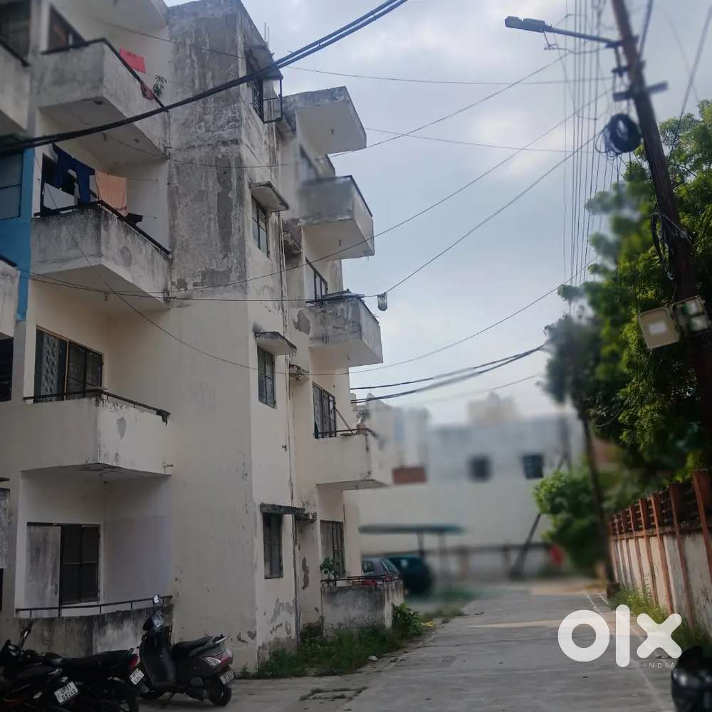 Sulabh awaas yojna 2bhk first floor flat on rent transport nagar parki