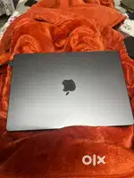 Macbook Pro M3 Pro 14inch/18GB/1TB