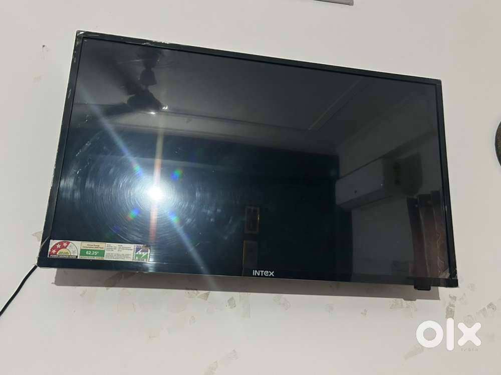 Refrigerator,LED tv,gascilender,chulha,mixi,press,shoo rack,baskets