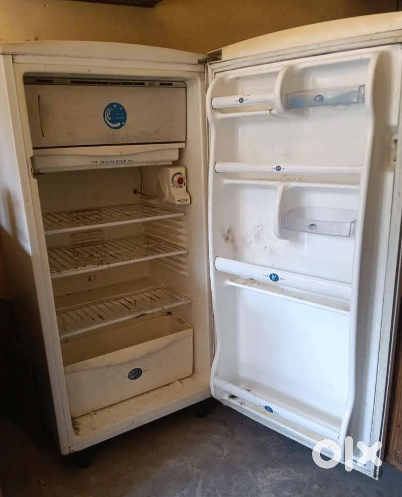 Well-maintained 180L single door fridge sale