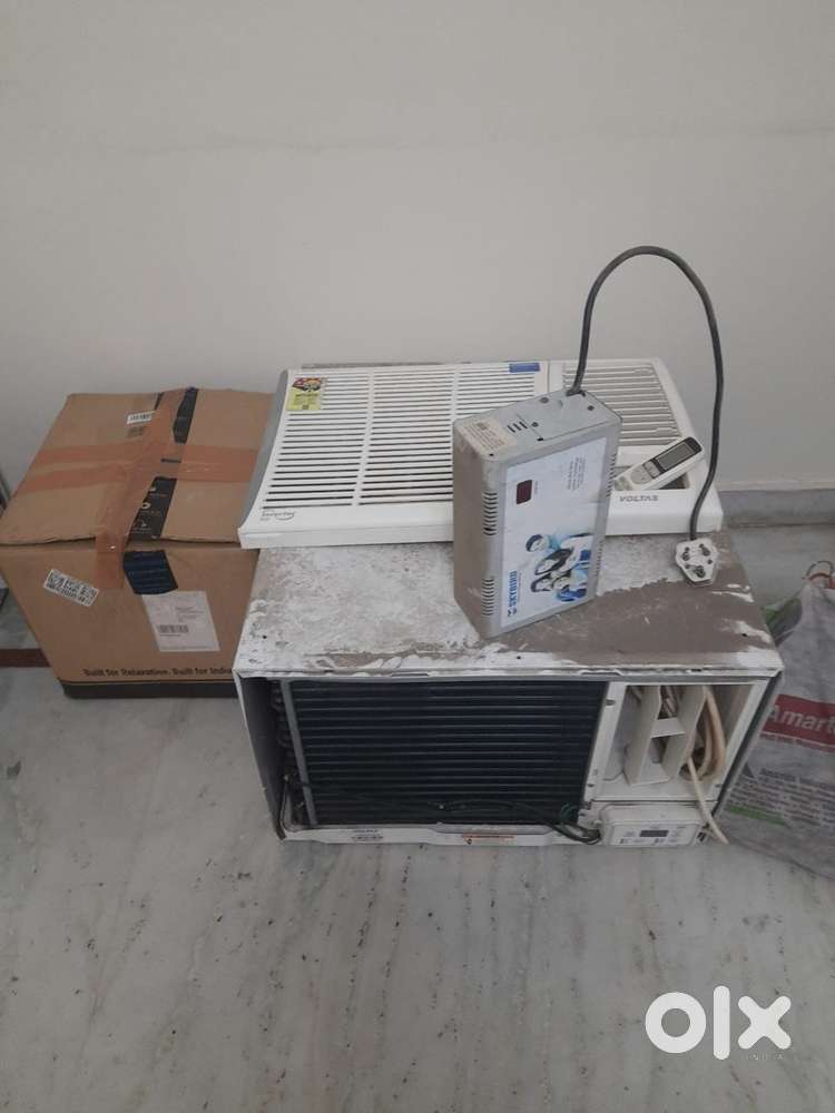 Voltas window AC almost new