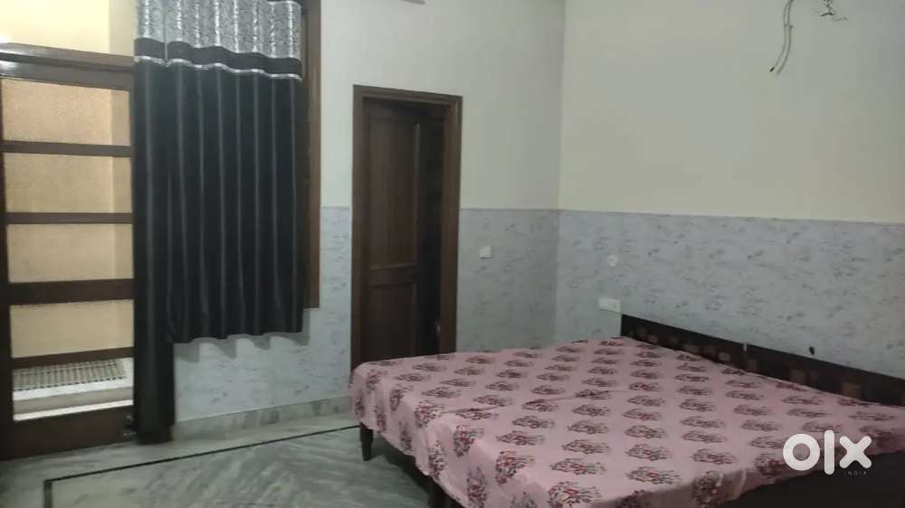 2 floors are available both are 2BHK