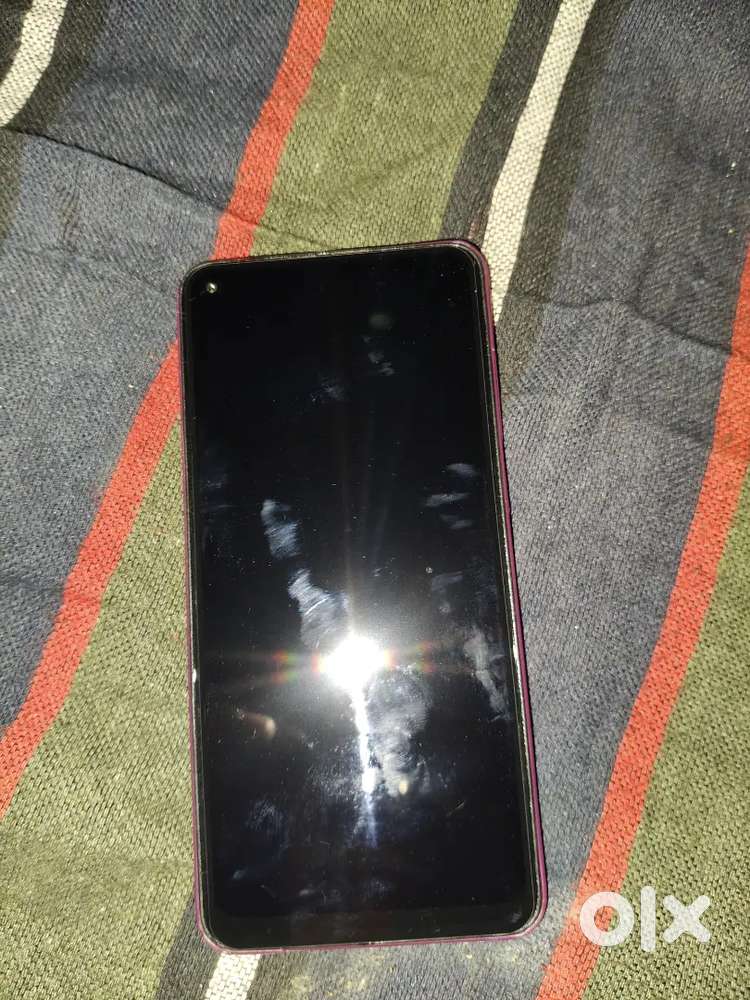 Acha h phon koi dikta nhi h