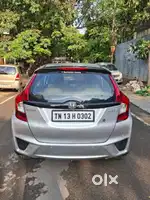 Honda Jazz E MT i-VTEC, 2016, Petrol