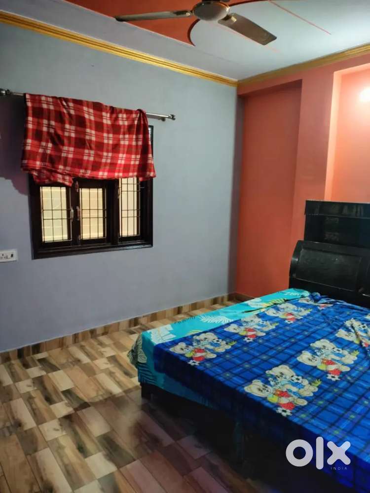 1BHK SEMI FURNISHED FLAT FOR RENT IN NEW ASHOK NAGAR NEAR METRO IN 1KM
