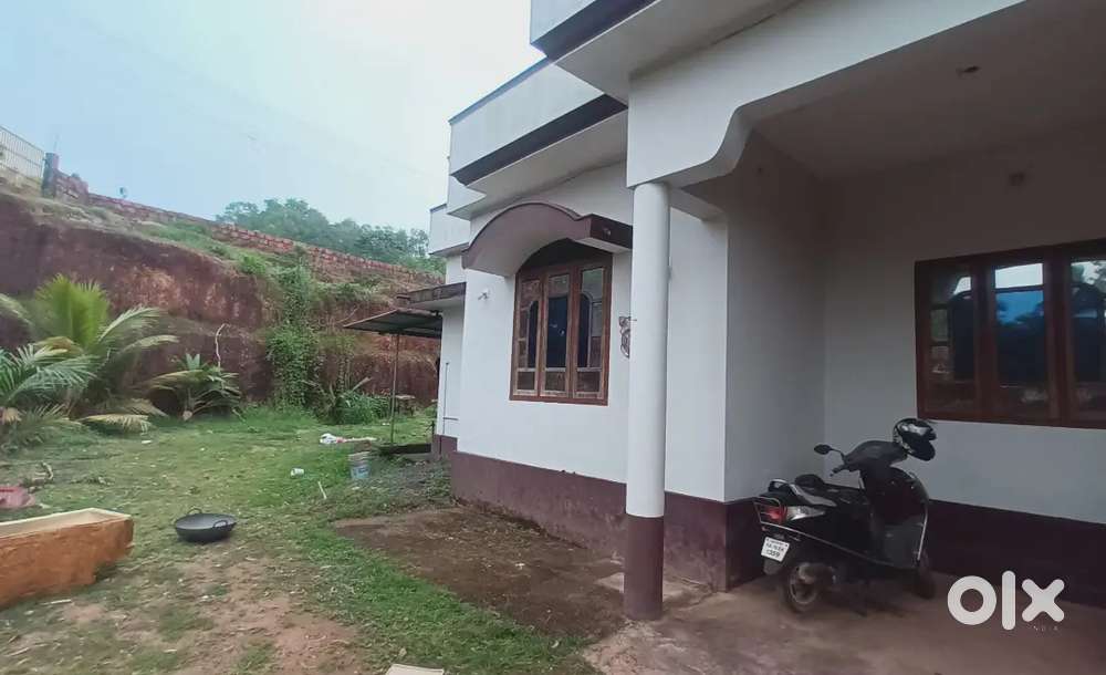 Home 3 bhk 14 cent panchayat road aproched  lone avaliable 10 lakh