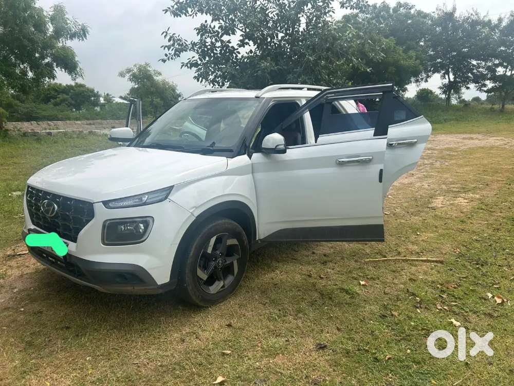 Hyundai Venue 2020 Diesel Well Maintained