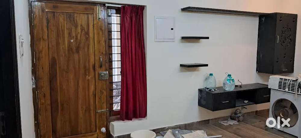 2BHK ground floor house for rent. Minute walk from TNHB main road.