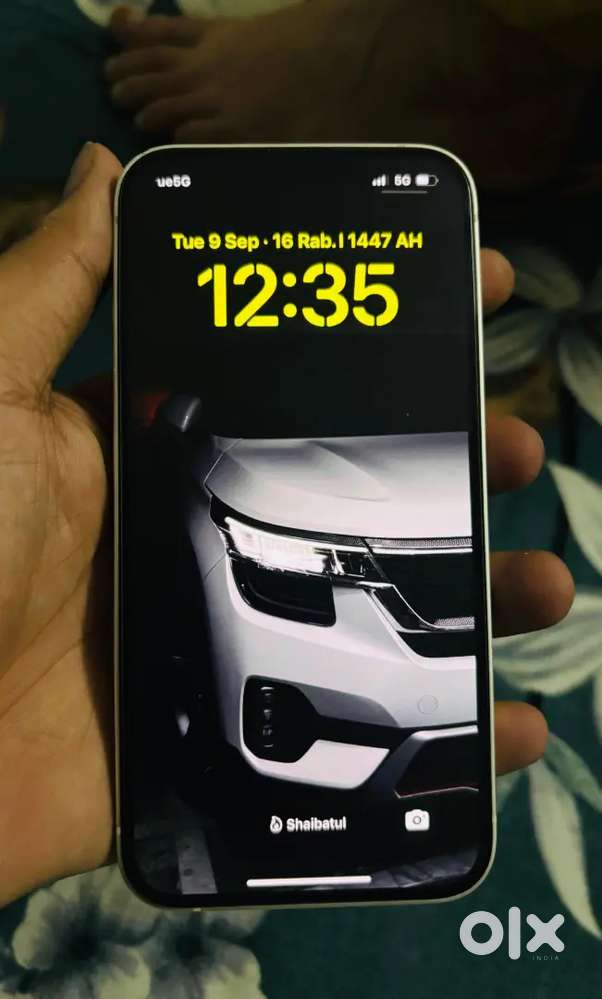 iPhone 14 128gb with bill and box battery health 86