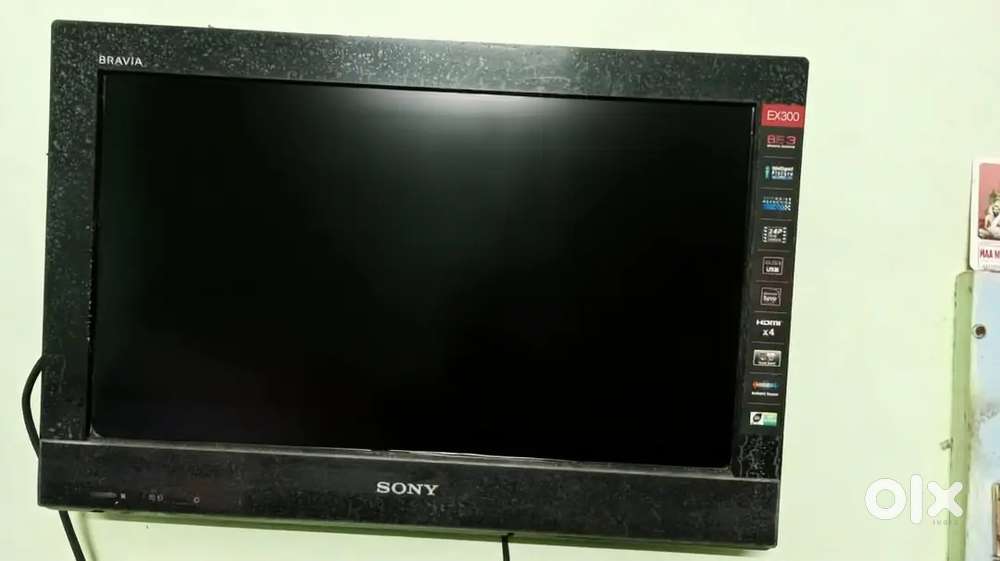 Sony 32-Inch LCD TV for Sale – Excellent Condition  Moving Out Sale.