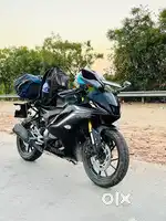 Yamaha R15 Top Modal Black Colour