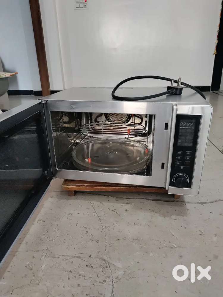 Microwave Oven