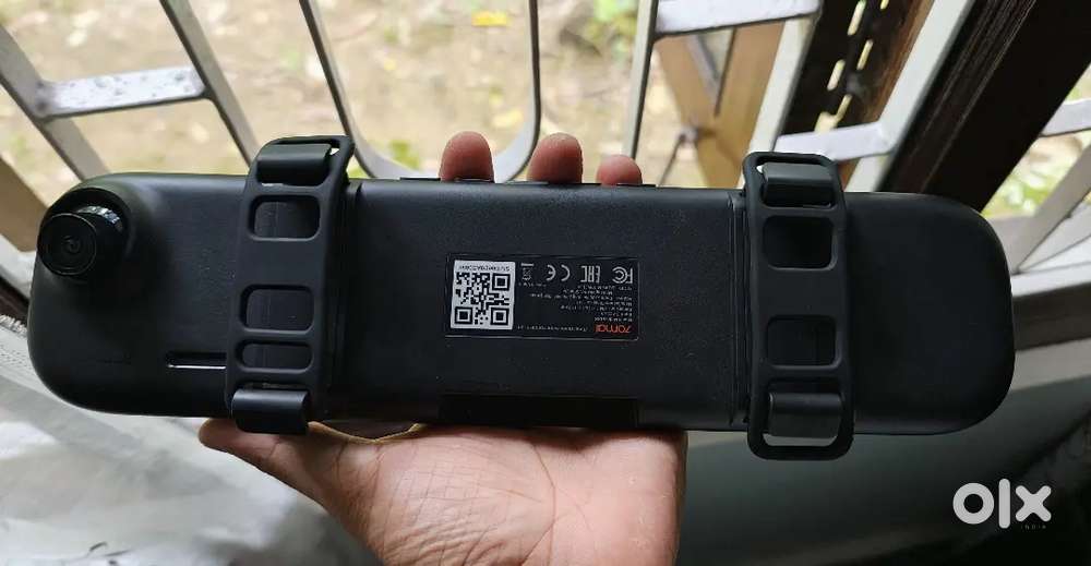 70mai front mirror dash cam with 32gb memory card