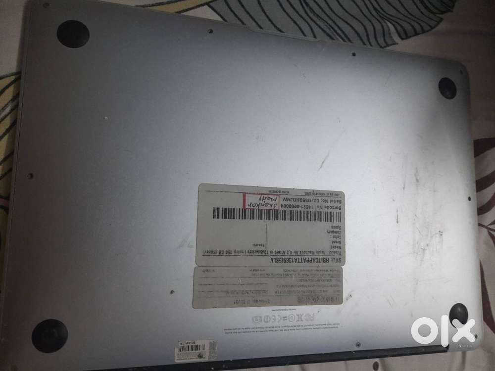Apple laptop