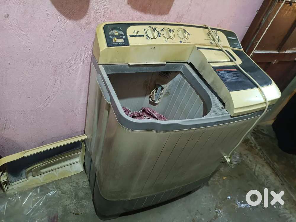 Semi automatic Samsung 8 kg washing machine