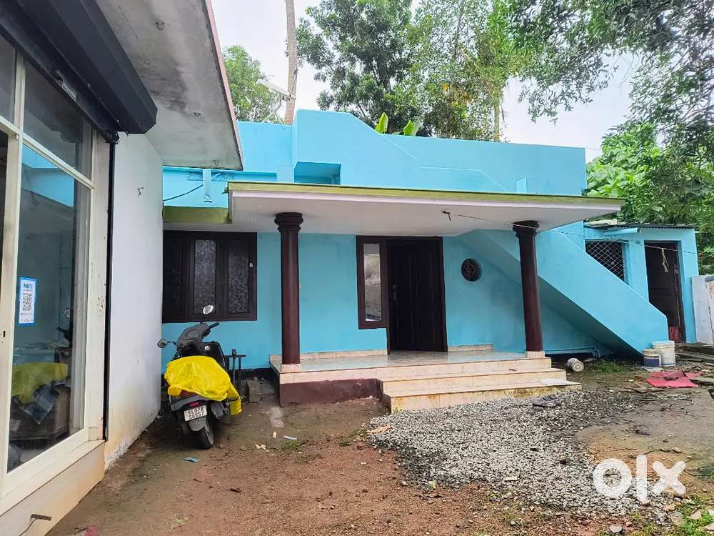 2 Bedroom house @Thevakkal for rent.