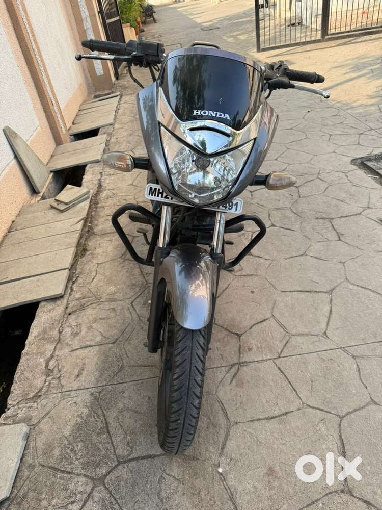 A well maintained CB Unicorn 150